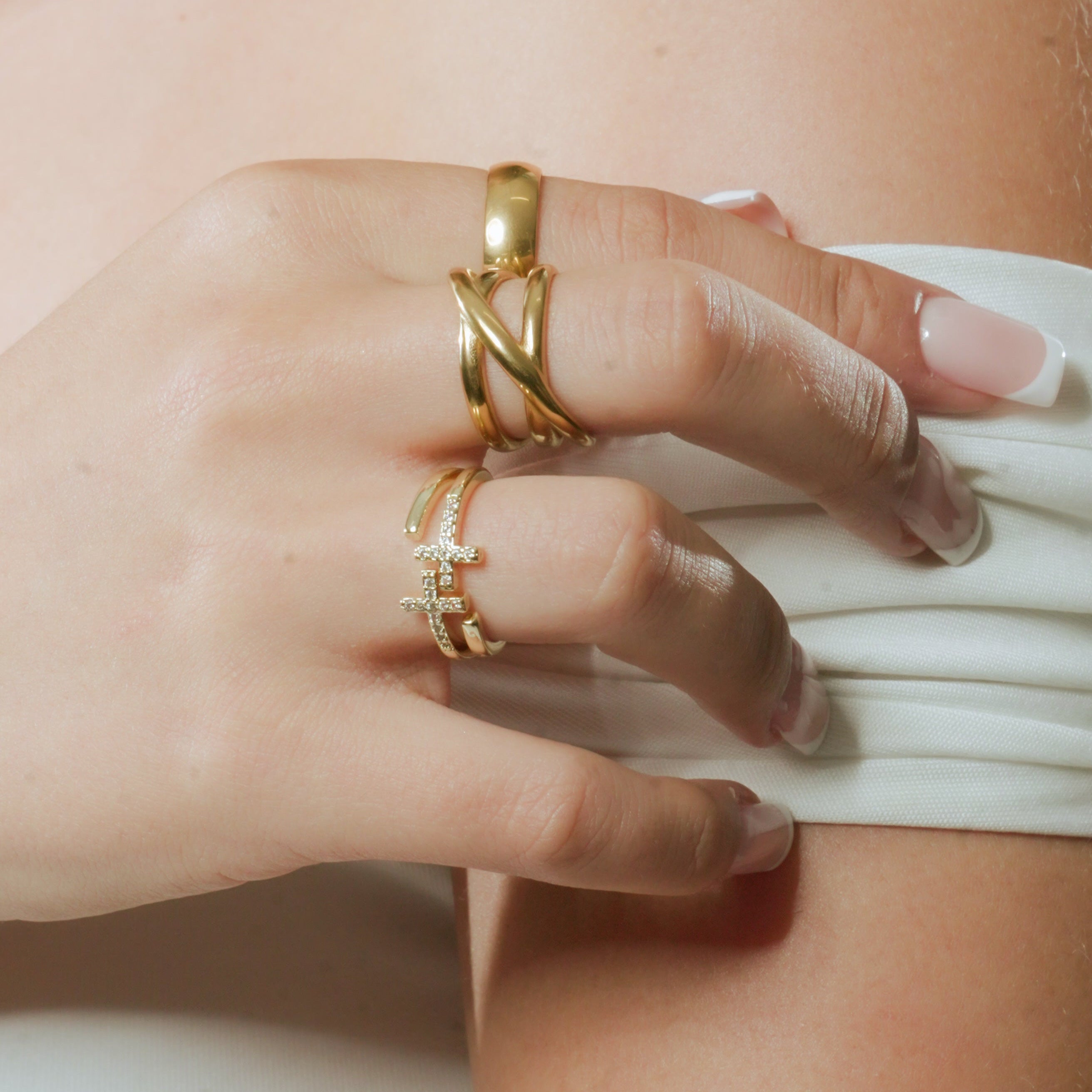 Double Cross Ring
